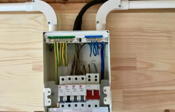 Electrics To Summer House